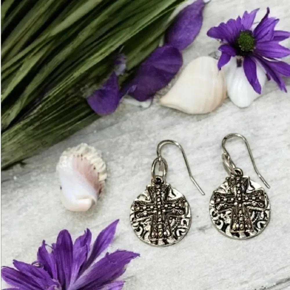 2/$10 Stylish Dangle Earrings Swirl, Cross & Novelty Designs MUST BUNDLE 2/$10 - Picture 3 of 4